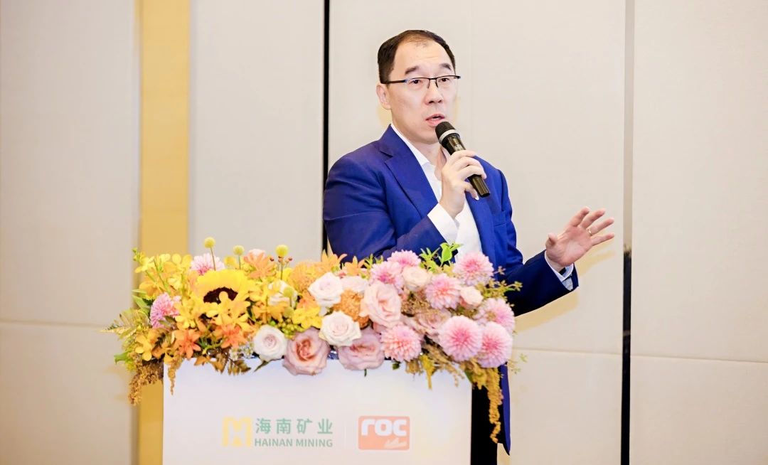 海南矿业总裁滕磊荣获董事会“金圆桌奖”-最具领导力CEO